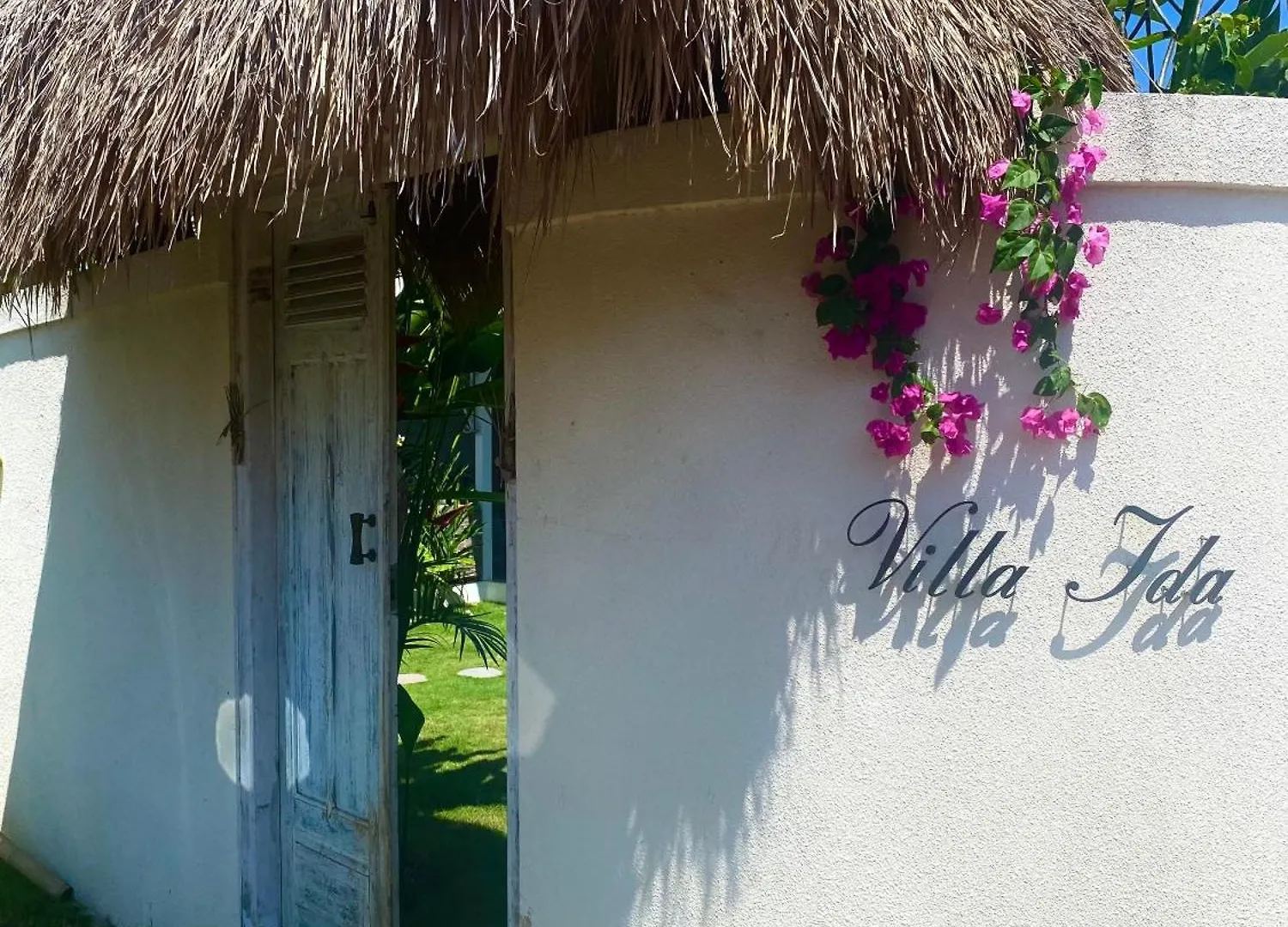 Villa Vicolo Artvillas Uluwatu  Indonesia