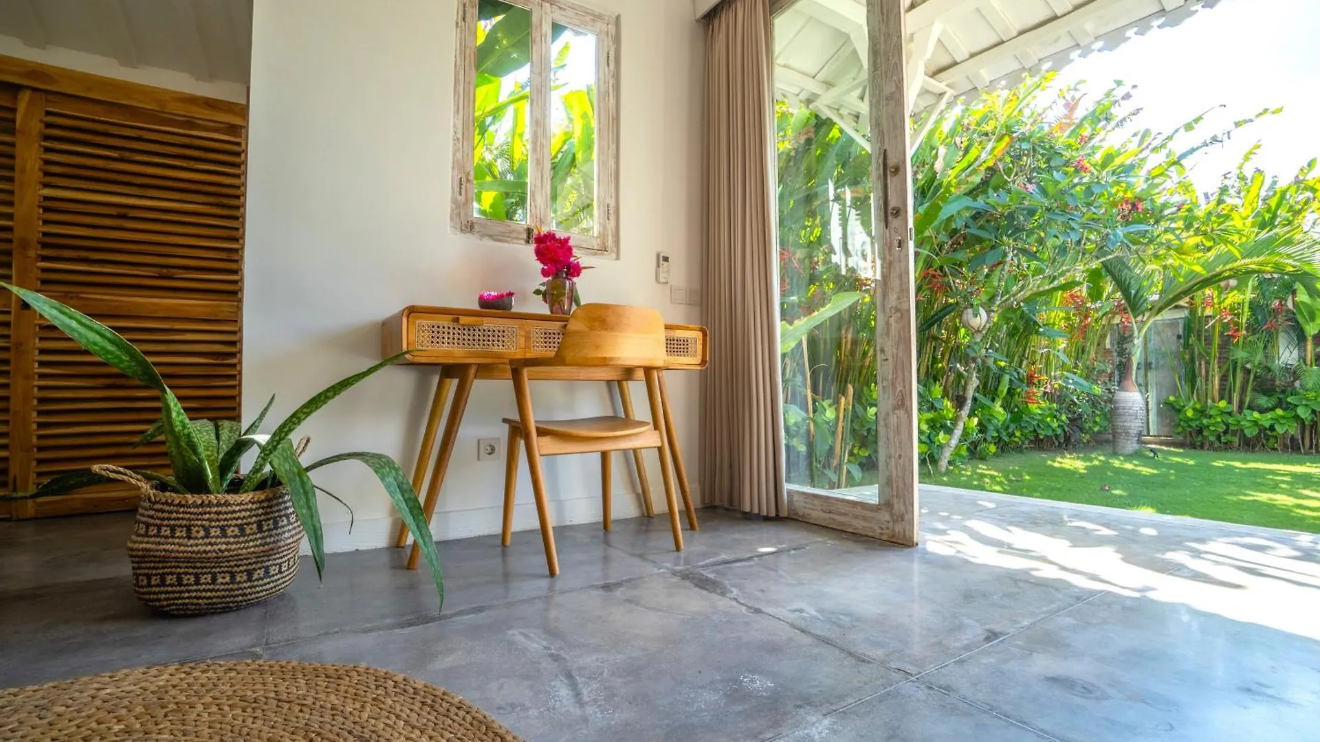 Villa Vicolo Artvillas Uluwatu  Indonesia
